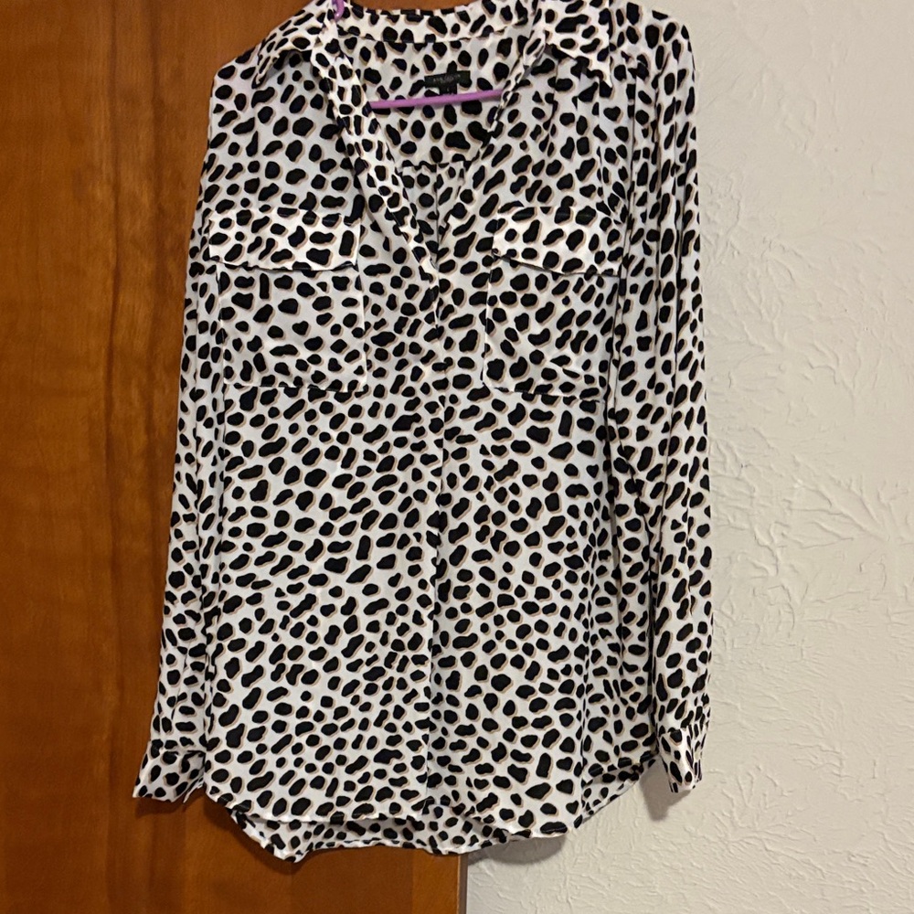Ann Taylor Factory Black and White Patterned Blouse